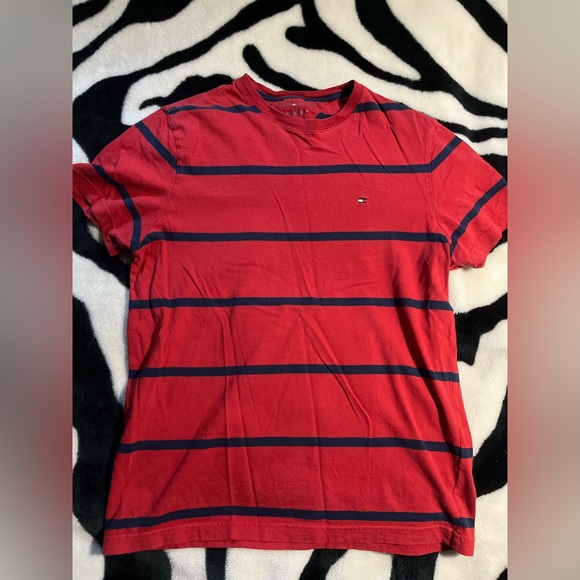 TOMMY HILFIGER T-shirt - Picture 1 of 2